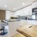Airport Luxury & Apartment