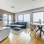 Appartement Airport Luxury & *