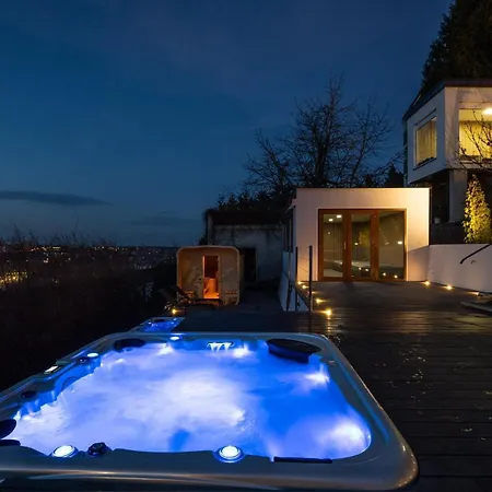Apartment Airport Luxury &