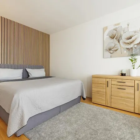 Airport Luxury & Apartment