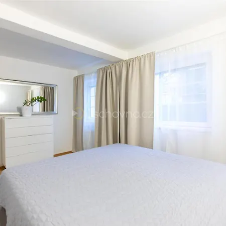 Apartment Airport Luxury &