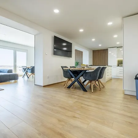 Apartman Airport Luxury &